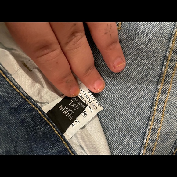 Jeweled Jeans - Picture 3 of 4